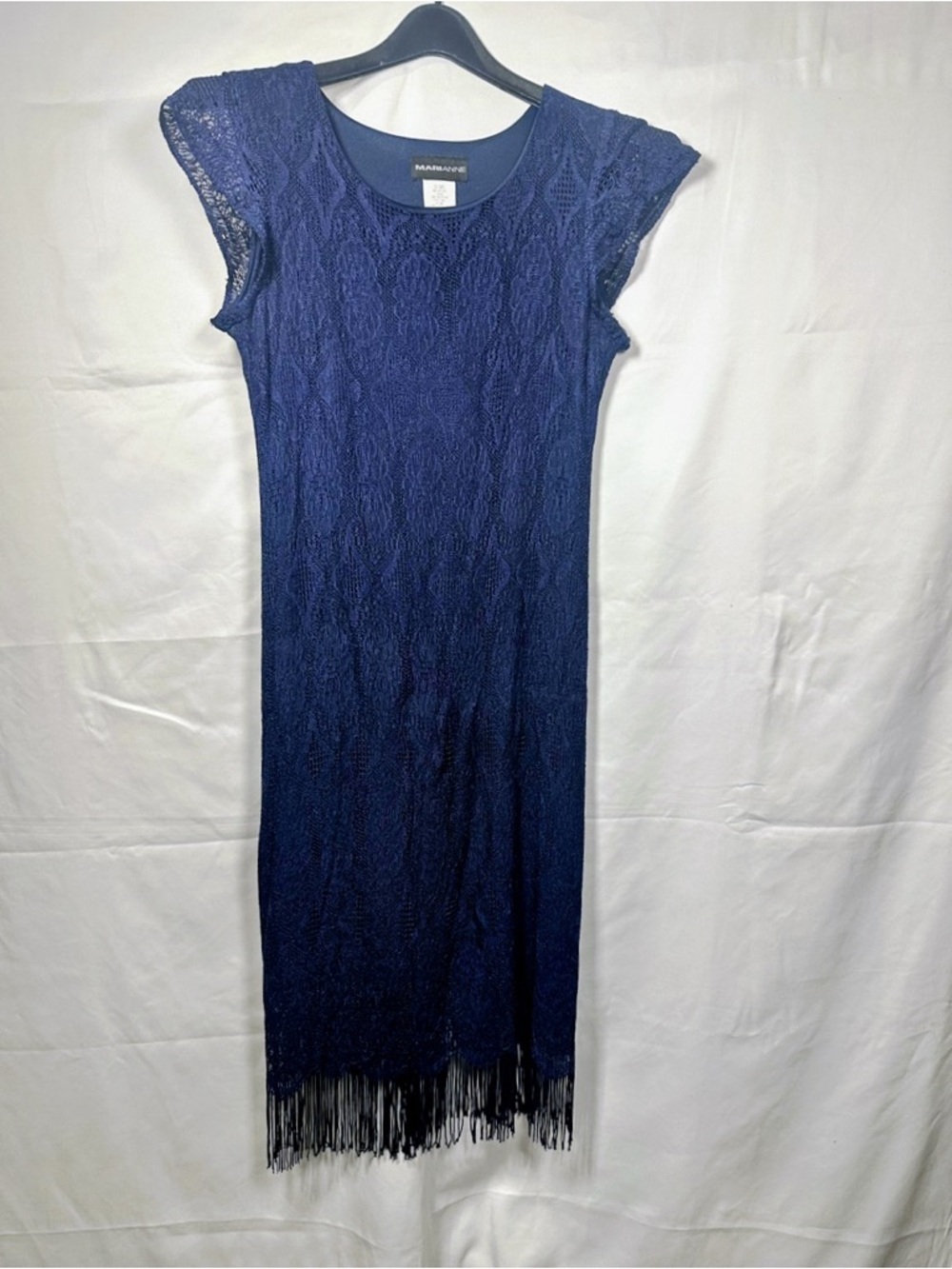 Elegant Navy Lace Maxi Dress with Cap Sleeves - Picture 7 of 8